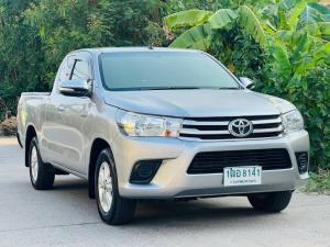 โตโยตารีโว่4x4