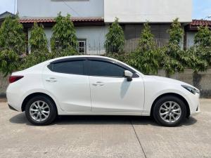 มาสด้า 2 ปี 2016 สีขาว สภาพสวย Mazda, 2 2016