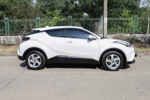 Toyota, C-HR 2018 Toyota chr สีขาว ปี 2018 - รถมือสอง Mellocar
