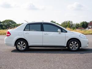 Nissan, Tiida 2010 Nissan Tiida 1.6 M LATIO  ปี 2010 เครื่องยนต์ 1600 cc เกียร์ออร์โต้ สีขาว Mellocar