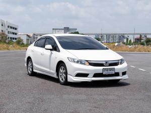 Honda Civic 1.8 S ปี 2013 เครื่อง 1800 cc ระบบน้ำมันเบนซิน เกียร์ออร์โต้ สีขาว Honda, Civic 2013