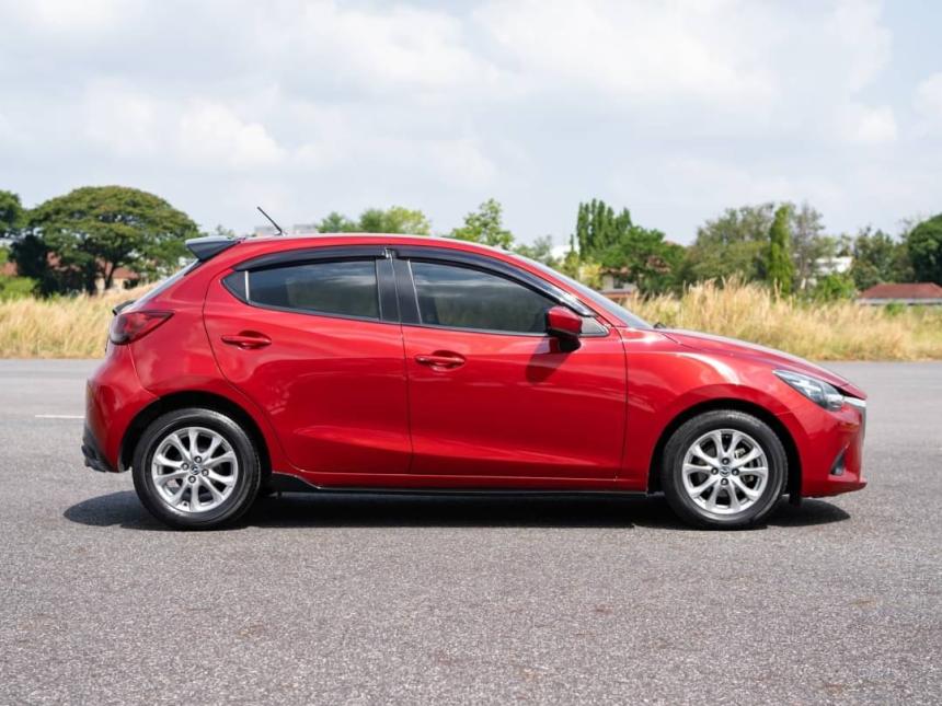 mazda2