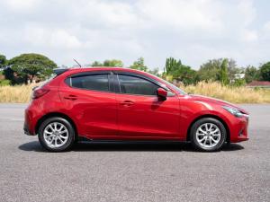 Mazda, 2 2017 Mazda 2 1.3 SPORT STANDARD ปี 2017 เกียร์ออร์โต้ สีแดง Mellocar