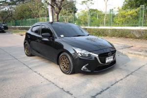 Mazda, 2 2016 MAZDA2 1.3 HIGHT CONNECT ปี 2016 เกียร์ออโต้ สีดำ Mellocar