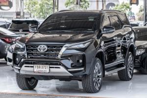 โตโยต้าฟอร์จูนเนอร์ราคา