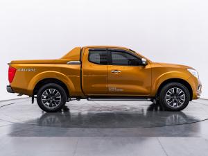 NISSAN Navara NP 300 2.5 EL KING CAB CALIBER (SPORTECH) ปี 2018 สีส้ม Nissan, NP 300 Navara 2018