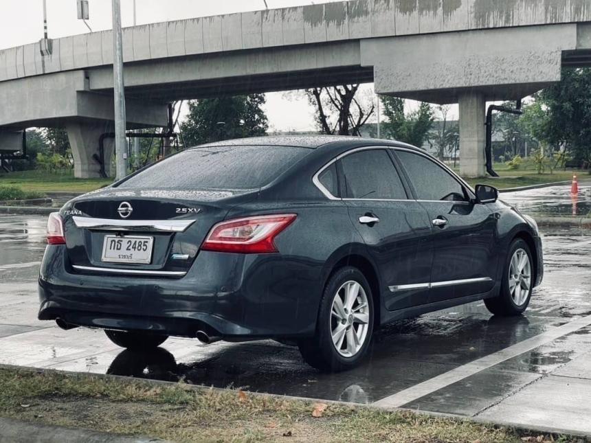 NISSAN