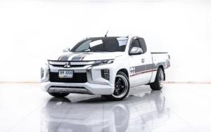 MITSUBISHI TRITON  ปี 2020 เกียร์ MT รถมือเดียวออกห้าง ไมล์น้อยเช็คศูนย์ตลอด Mitsubishi, Triton 2020