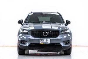 VOLVO XC40 T5 R DESIGN  สีเทา คระบบขับเคลื่อน 4 ล้อ Volvo, XC40 2015