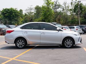 Toyota Vios 1.5 E ปี 2018   เกียร์ออร์โต้ สีเทา  - วีออส มือ2 Toyota, Vios 2018