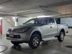 Mitsubishi Triton All New Mega Cab 2.4 Glx Plus ปี 2015   สีเงิน - รถมือสอง Mitsubishi, Triton 2015