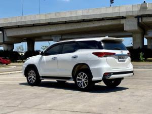 FORTUNER, 2.4 V 4WDปี 2018 สีขาว เกียร์ออโต้ เครื่อง 2.4 ดีเซล ไมล์ 241,xxx km Toyota, Fortuner 2018