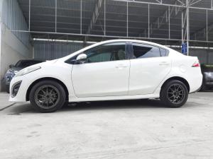 Mazda2  Sedan 1.5 Spirit  ปี 2013 ตัวรถสีขาวSnowflake White Pearl Mazda, 2 2013