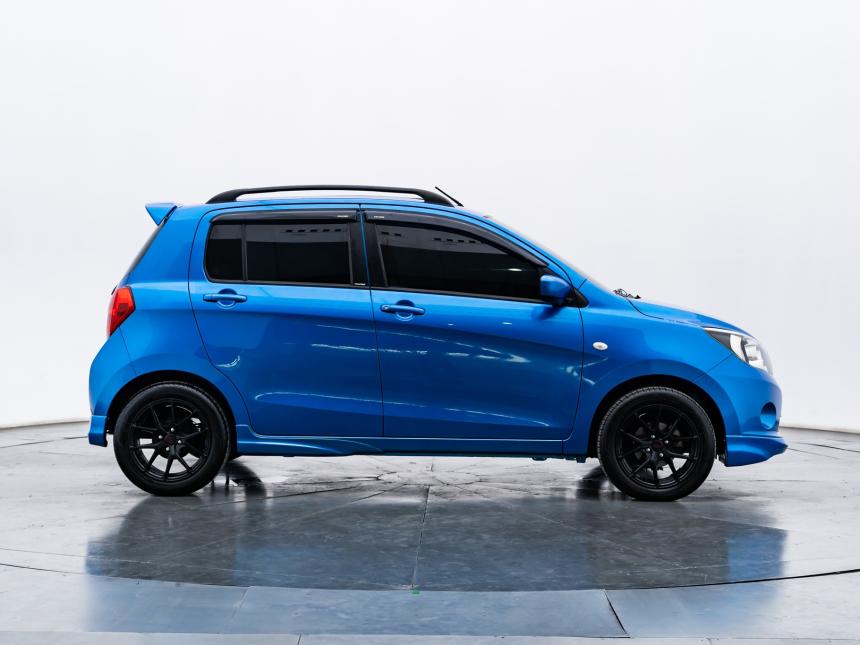 HATCHBACK