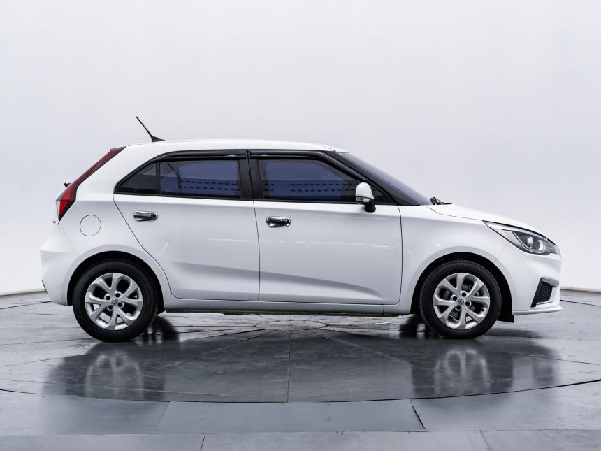 HATCHBACK