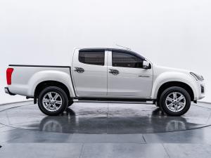 Isuzu D-MAX 1.9 CAB4 HI-LANDER  ปี 2016   เกียร์ธรรมดา สีขาว Isuzu, D-Max 2016