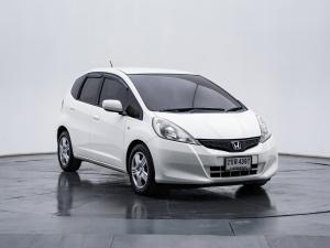 Honda, Jazz 2014 Honda Jazz 1.5 S ปี 2014 เกียร์ออร์โต้ สีขาว เลขไมล์ 143,xxx กม. Mellocar