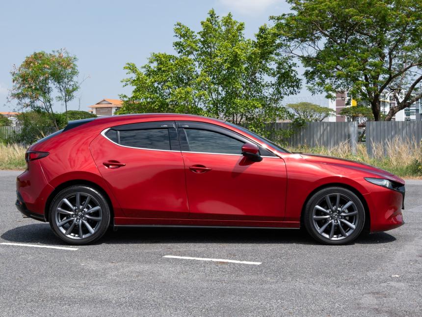 HATCHBACK