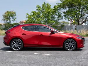 Mazda 3 2.0 SP SPORTS ปี 2020   เกียร์ออร์โต้ สีแดง เลขไมล์ 79,,xxx กม. Mazda, 3 2020