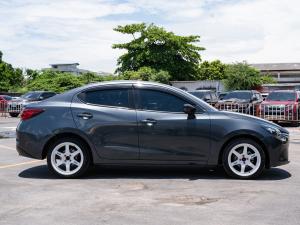 Mazda 2 1.5  XD HIGH ปี 2016   เกียร์ออร์โต้ สีเทา เลขไมล์ 139,xxx กม. Mazda, 2 2016