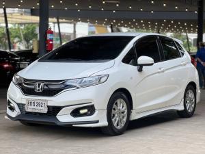 Honda, Jazz 2019 HONDA NEW JAZZ GK 1.5 V PLUS (MNC) Y2019   สีขาว     เกียรออโต้ Mellocar