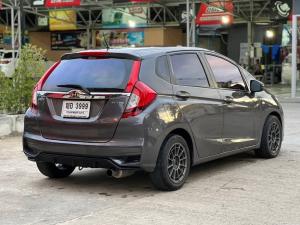 HONDA NEW JAZZ GK 1.5 S  Y2016   สีเทาดำ      เกียรออโต้ Honda, Jazz 2016