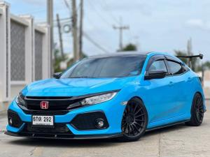 NEW HONDA CIVIC FK  1.5 TURBO สีขาว แรฟ สีฟ้า  ปี 2017 เกียรออโต้ Honda, Civic 2017