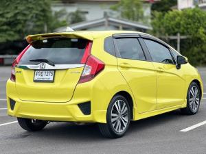 HONDA NEW JAZZ GK 1.5 S  Y2015 เกียร์ออโต้  สีเขียวมะนาว  สดใสน่ารักสีตะมุตะมิ Honda, Jazz 2015