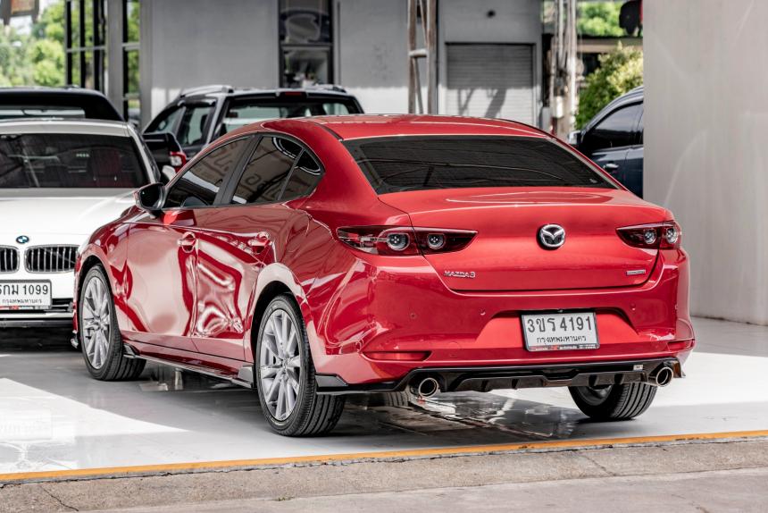 MAZDA3