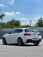 BMW 118i M Sport สีขาว รถบ้าน ออโต้  ปี 2015 จด 17 ไมล์ 105,000  km ยางใหม่ BMW, M 2015