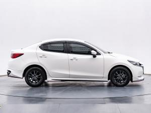 Mazda 2 1.3 S ปี 2020 เกียร์ออร์โต้ สีขาว เลขไมล์ 32,,xxx กม. Mazda, 2 2020