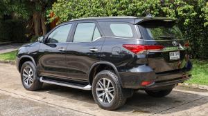 Toyota, Fortuner 2019 Toyota  FORTUNER 2.4 V 4WD 2019  (273654) เลขไมล์ : 77,509 สี : ดำ Mellocar