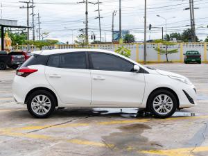 toyotayarisมือสองราคา