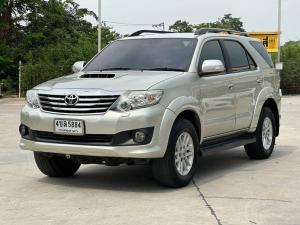 Toyota, Fortuner 2013 FORTUNER CHAMP  7ที่นั่ง Wagon 4dr  7st 3.0V 4WD TOP สีเทา ปี 2013 ออโต้ Mellocar