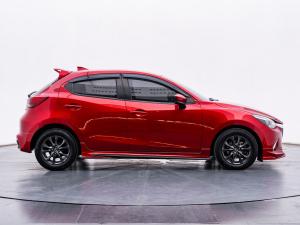 Mazda, 2 2019 Mazda 2 1.3 SPORTS HIGH CONNECT ปี 2019   เกียร์ออร์โต้ สีแดง Mellocar