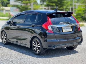 Honda, Jazz 2017 HONDA NEW JAZZ GK 1.5 RS (MNC) Y2017  สีดำ     เกียรออโต้ Mellocar
