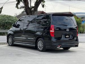 Hyundai H-1  2.5 Deluxe 11ที่นั่ง  สีดำ   ปี 2012 (ไมล์แท้ 162,xxx km) Hyundai, H-1 2012