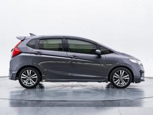 Honda Jazz 1.5 SV ปี 2017  เกียร์ออร์โต้ สีเทา เลขไมล์ 123,xxx กม. Honda, Jazz 2017