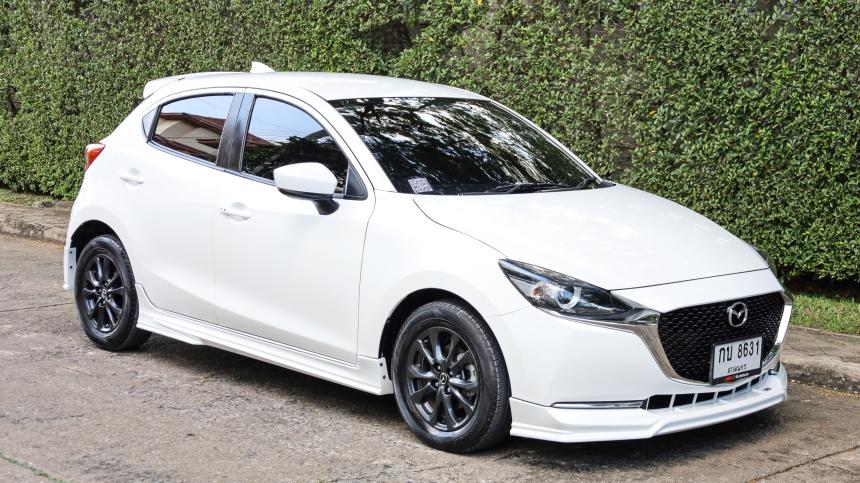 MAZDA2