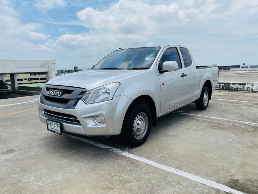 Isuzu