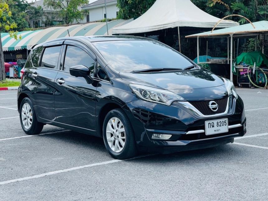 NISSAN