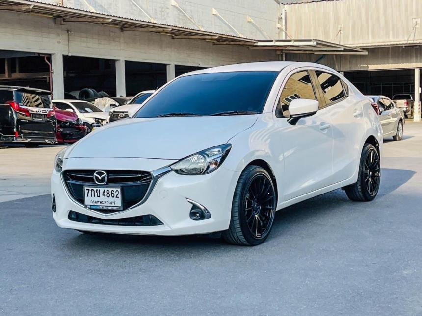 MAZDA2