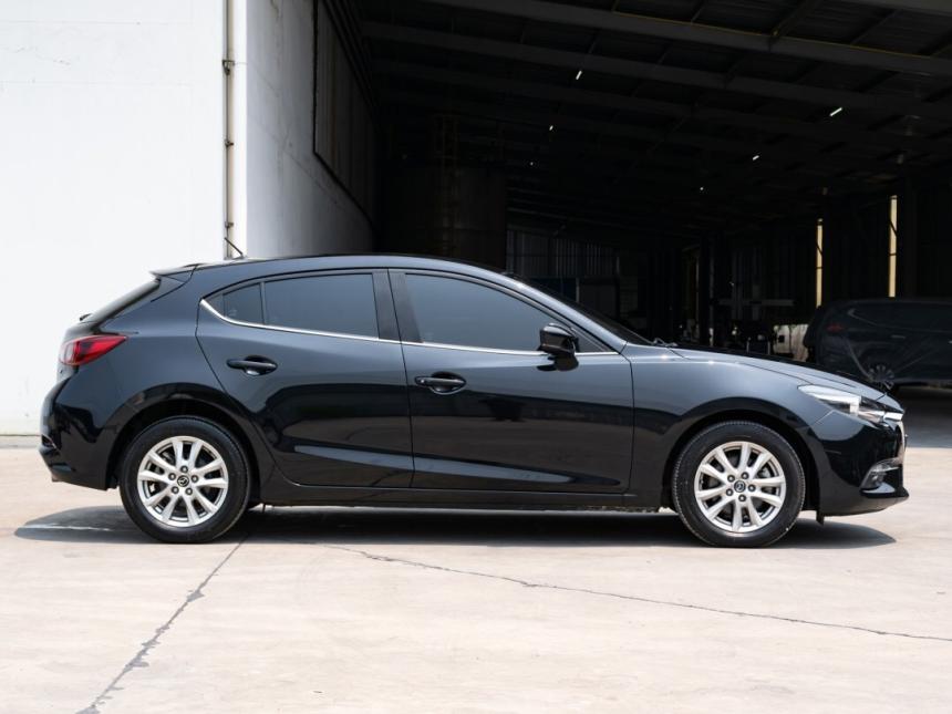 HATCHBACK
