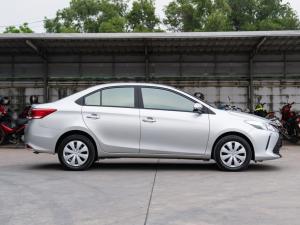 Toyota, Vios 2018 Toyota Vios 1.5 J ปี 2018 เครื่องยนต์ 1500 cc เกียร์ออร์โต้ สีเทา Mellocar