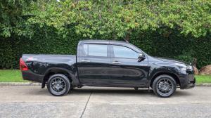 Toyota, Hilux Revo 2023 #Toyota #HILUX REVO Double Cab 2.4 Mid Z Edition 2023  เกียร์ : ออโต้ Mellocar
