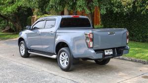 Isuzu