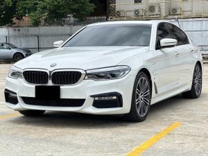 BMW, 5 Series 2018 BMW 530e G30 Plug-in Hybrid   ปี 2018 เลขไมล์ 63,xxx km.  ราคา 1,450,000 Mellocar