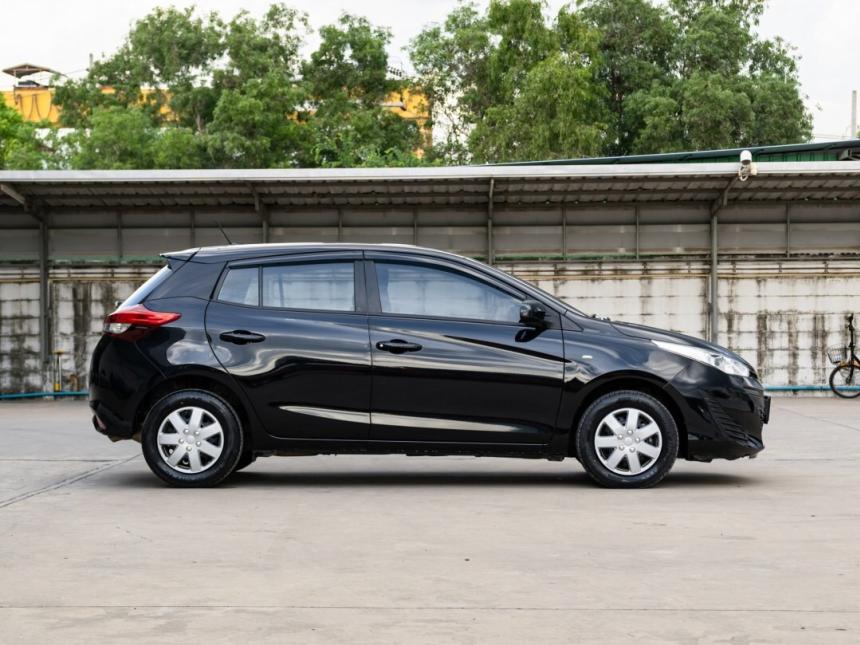 HATCHBACK