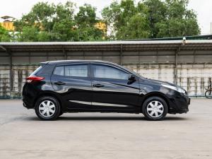 Toyota, Yaris 2018 Toyota Yaris 1.2 J ปี 2018 เครื่องยนต์ 1200 cc  เกียร์ออร์โต้ สีดำ Mellocar