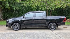 Toyota, Hilux Revo 2023 Toyota HILUX REVO Double Cab 2.4 Mid Z Edition 2023   เกียร์ : ออโต้ Mellocar